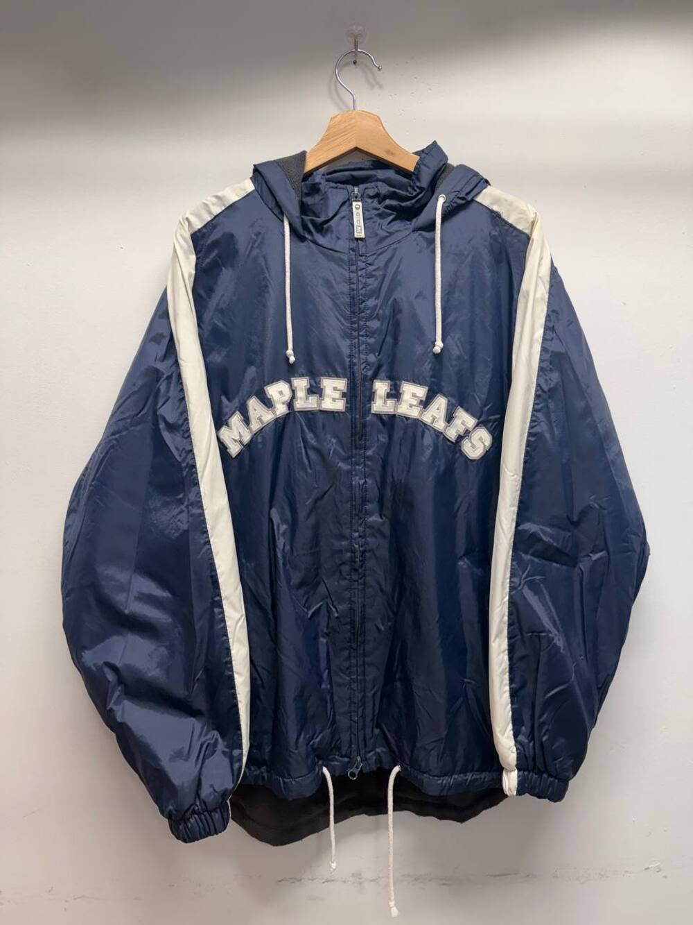 Vintage CCM NHL Center Ice Toronto Maple Leafs Hooded Windbreaker Jacket
